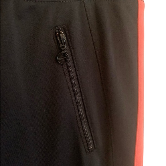 Nike Black NWT Woman’s Athletic Pants - Picture 6 of 15
